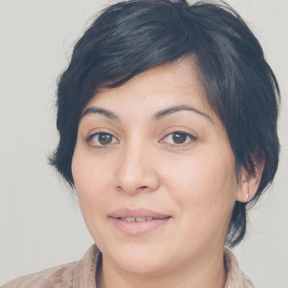 Portrait of Nadia Ferreira, Heraventos private coaching participant